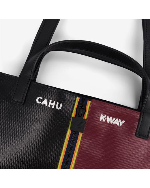 Pratique Large di K-Way in Red