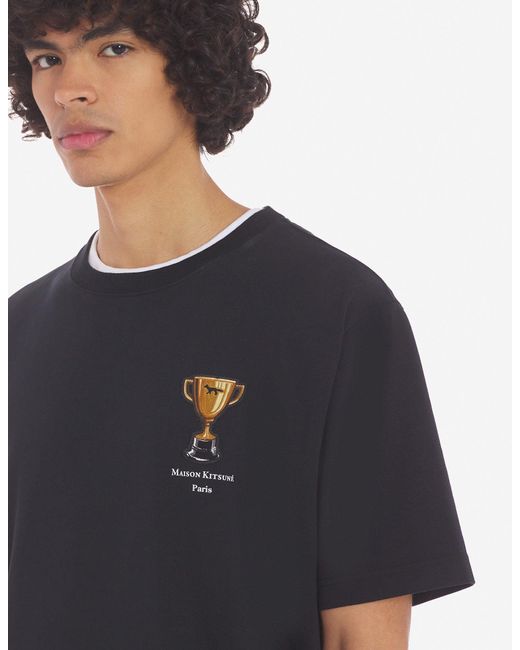 Maison Kitsuné Trophy Comfort Tee-shirt Black for Men | Lyst UK