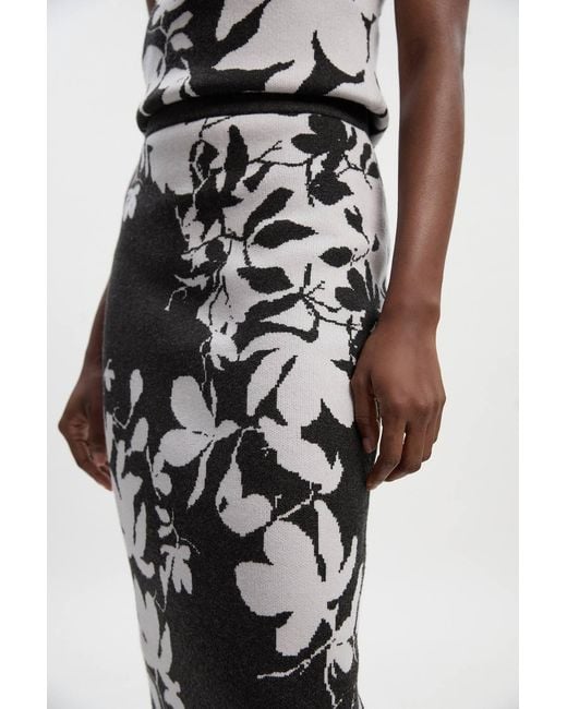 Karen Millen Gray Jacquard Floral Knitted Skirt