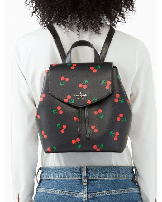 lizzie medium flap backpack