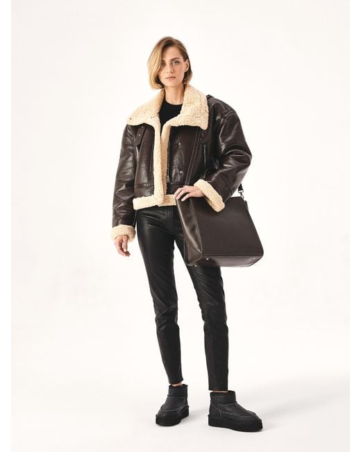 Kazar Black Schneestiefel Aus Schwarzem Leder Mit Weißen Fäden
