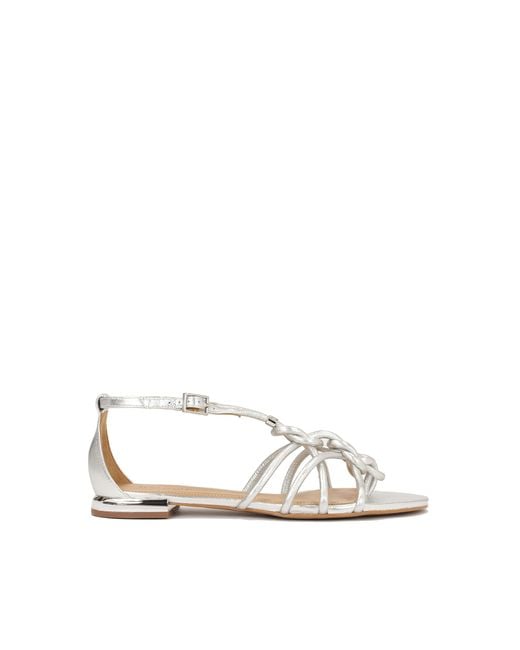 Sandales Plates Argentées À Lanières Entrelacées Kazar en coloris White