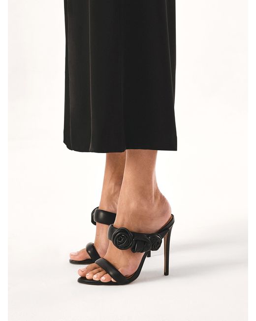 Kazar Black Elegante Schwarze Pantoletten Mit Rosen Auf Einem Hohen Stilettoabsatz
