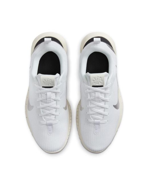 Nike White (Wmns) Flex Experience Run 12 Metallic'
