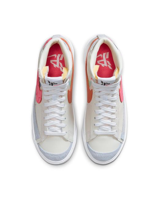 Nike White (Wmns) Blazer Mid '77 'Cream'