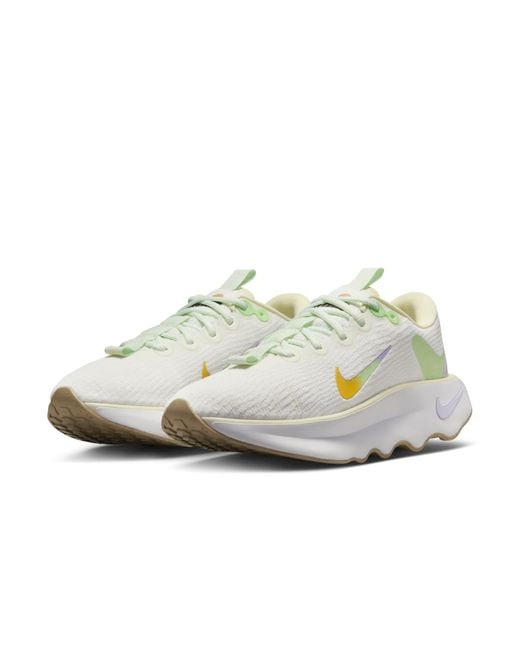 Nike White (Wmns) Motiva 'Sail Mist'