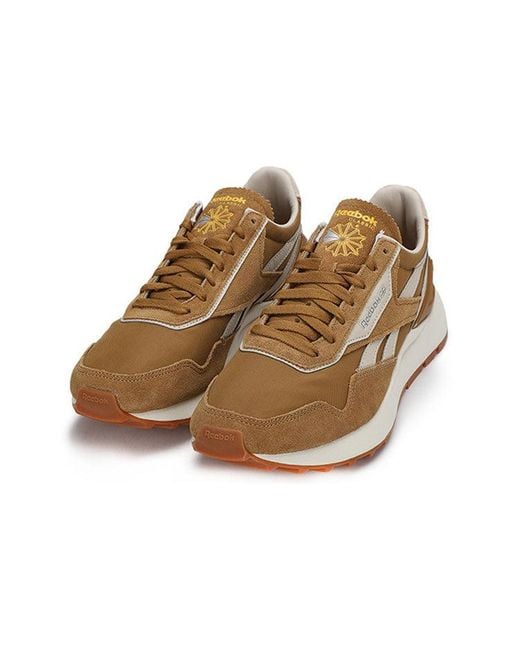 Reebok Brown Classic Leather Running Shoes for men