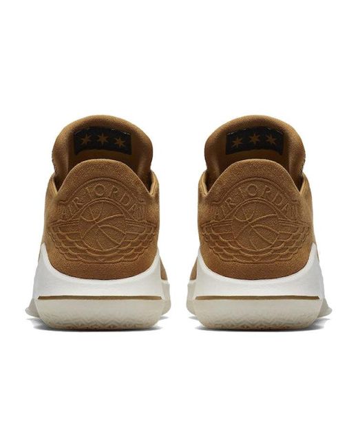 Nike Brown 32 Low Pf 'Golden Harvest' for men