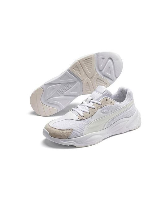 PUMA White 90S Runner Sd Low Tops for men