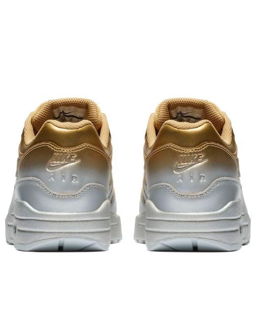 Nike White (Wmns) Air Max 1 Lx 'Metallic Platinum'