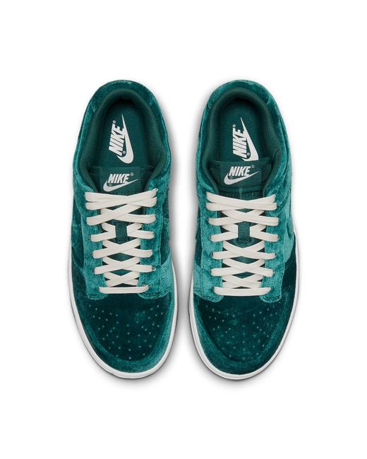 Nike Green (Wmns) Dunk Low Velvet'
