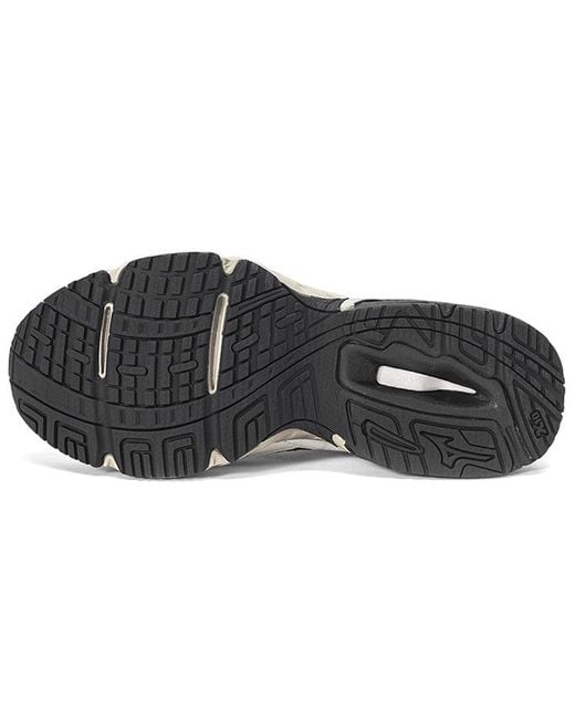 Mizuno White Wave Solar Low 'Cool' for men