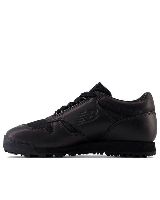 New Balance Black Rainier Low 'Triple' for men