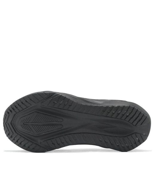 Asics Novablast 5 2E Wide Carrier' in Black for Men | Lyst UK