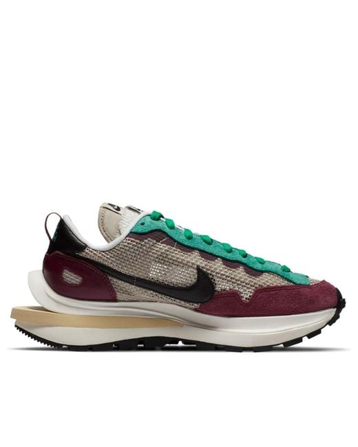 Nike Red X Sacai Vaporwaffle Sp 'Villain' for men
