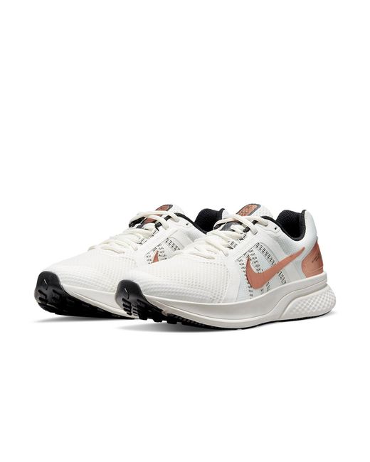 Nike White (Wmns) Run Swift 2 'Sail Metallic Copper Coin'