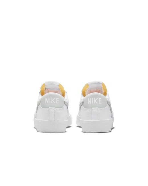 Nike White (Wmns) Blazer '77 Low