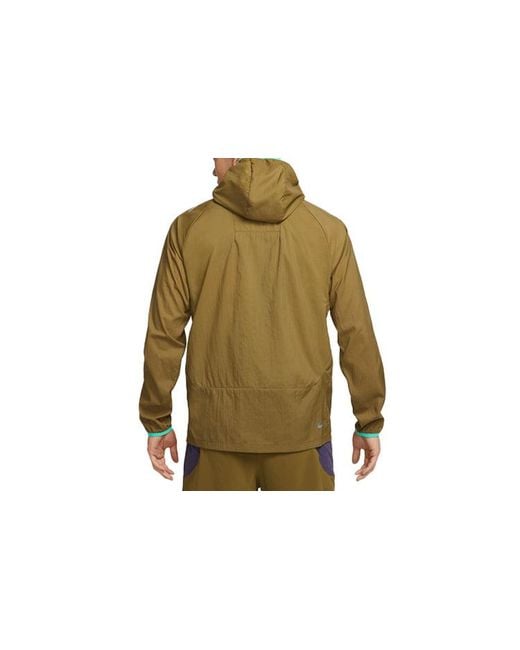 Nike Green Trail Aireez Lightweight Trail Running Jacket for men