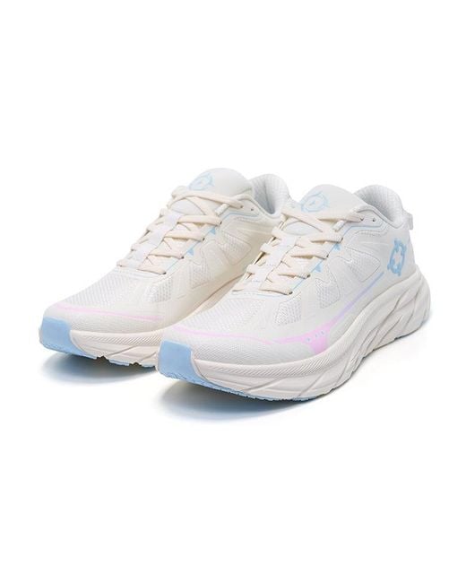 Rigorer White Running Shoes for men