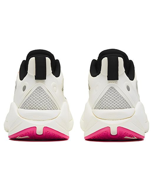 Anta White (Wmns) C37 3.0