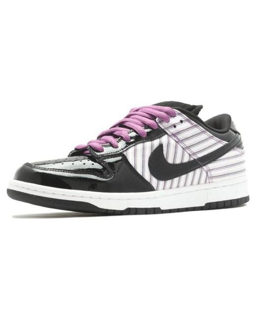 Nike White Sb Dunk Low Pro Avenger' for men
