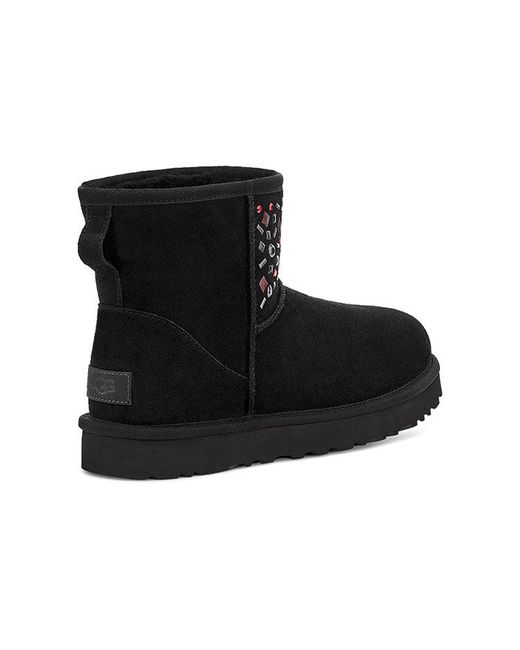Ugg Black (Wmns) Classic Mini Stud Ii Rivets Snow Boots