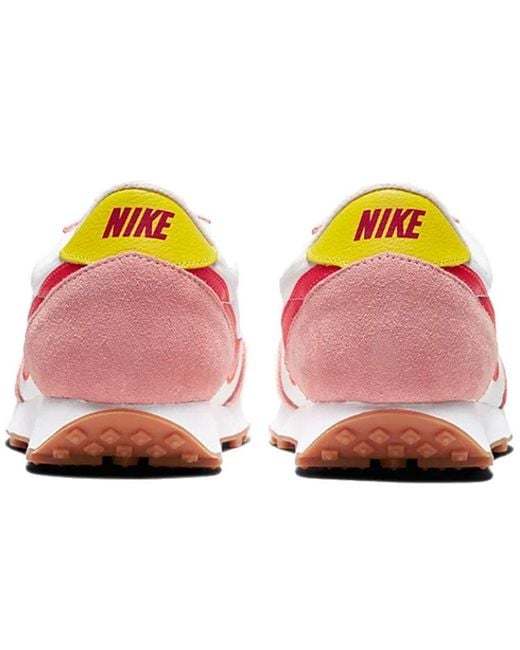 Nike Pink (Wmns) Daybreak 'Coral Stardust'