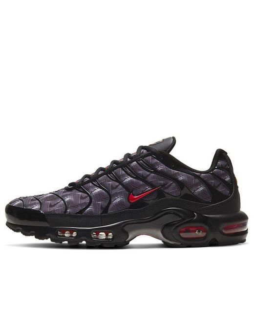 red and black air max plus men's