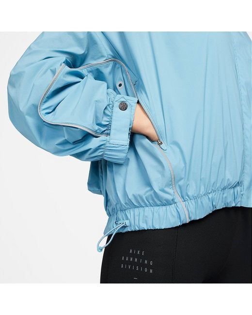 Nike Blue (Wmns) Windbreaker Run Division Jacket Asia Sizing