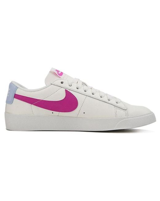 Nike Pink (Wmns) Blazer Low 'Fire'