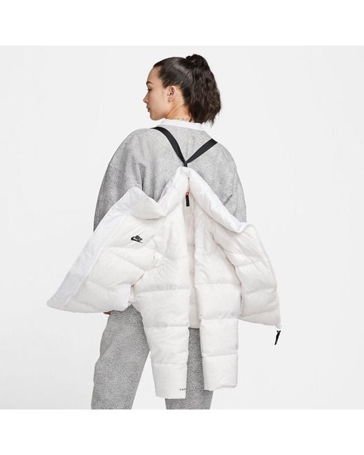 Nike Gray (Wmns) Sportswear Therma-Fit City Series Logo