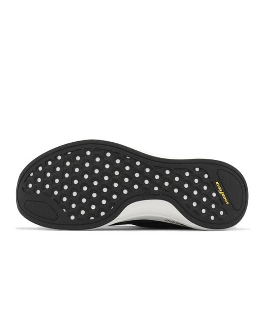 Skechers Black Go Run Pulse 2.0 for men