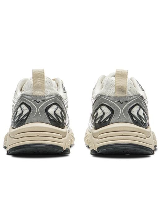 Mizuno White Fiyi V2 Cream' for men