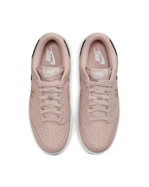 Nike Pink (Wmns) Dunk Low Se 'Primal'