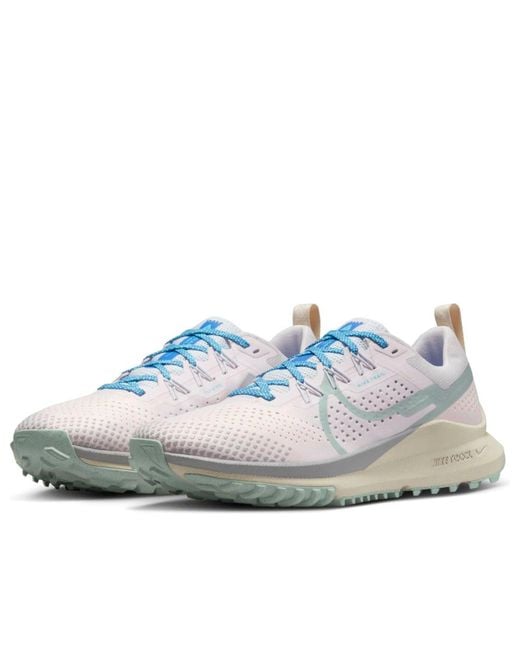 Nike White (Wmns) React Pegasus Trail 4 'Pearl Wolf'