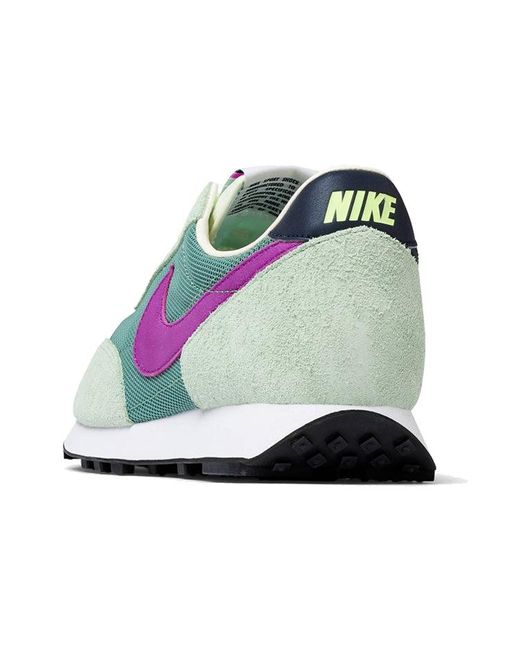 nike daybreak hyper violet