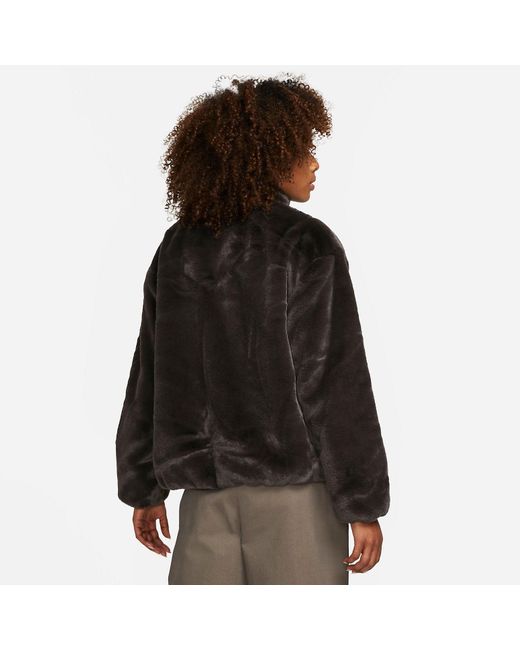 Nike Black (Wmns) Oversized Swoosh Logo Jacket Asia Sizing 'Velvet'