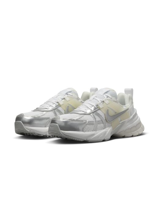 Nike Gray (Wmns) V2K Run 'Metallic'