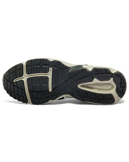 Mizuno White Spark Cn for men