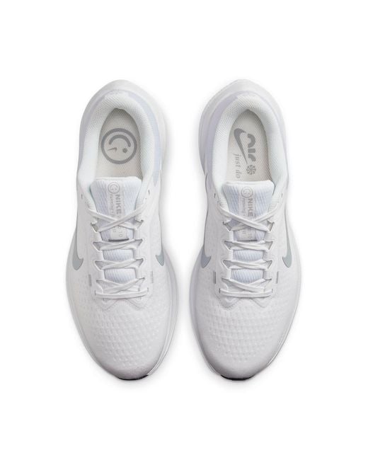 Nike White Air Winflo 10 Sneaker for men