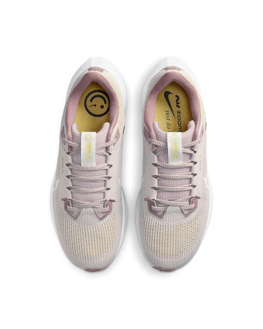 Nike White (Wmns) Air Zoom Pegasus 40