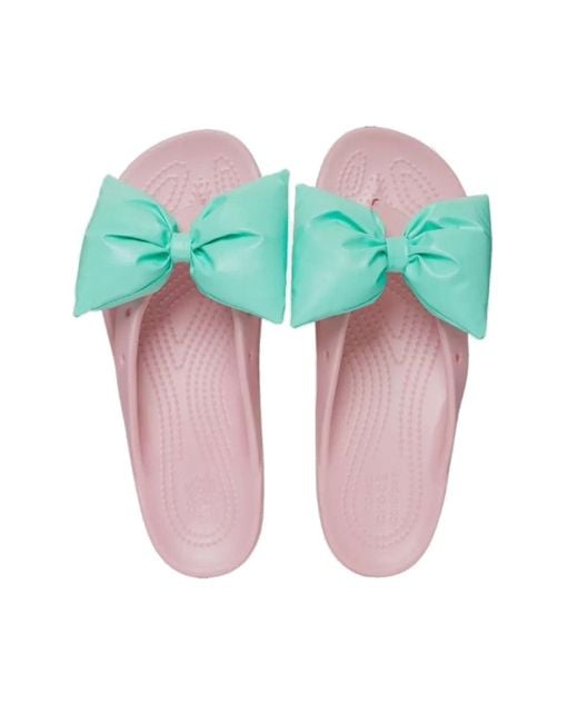 CROCSTM Pink (Wmns) Classic Platform Bow Flip Flops