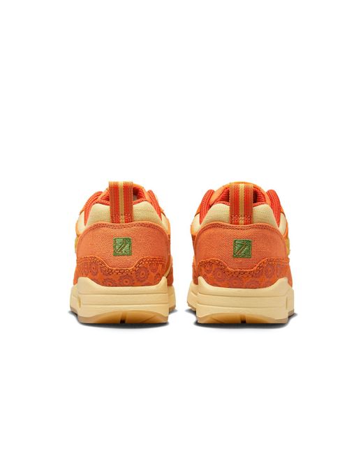 Nike Orange (Wmns) Air Max 1 'Somos Familia'
