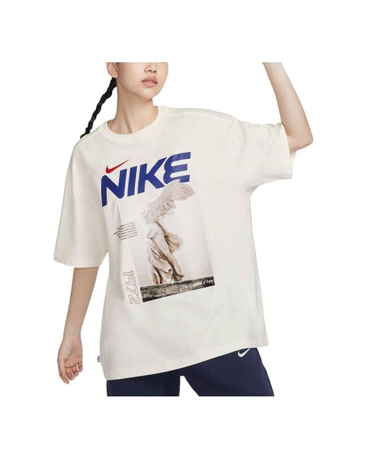Nike White (Wmns) Sportswear Graphic Oversized T-Shirt Asia Sizing 'Sail'
