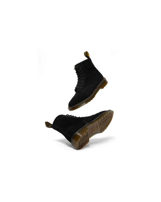 Dr. Martens Black 1460