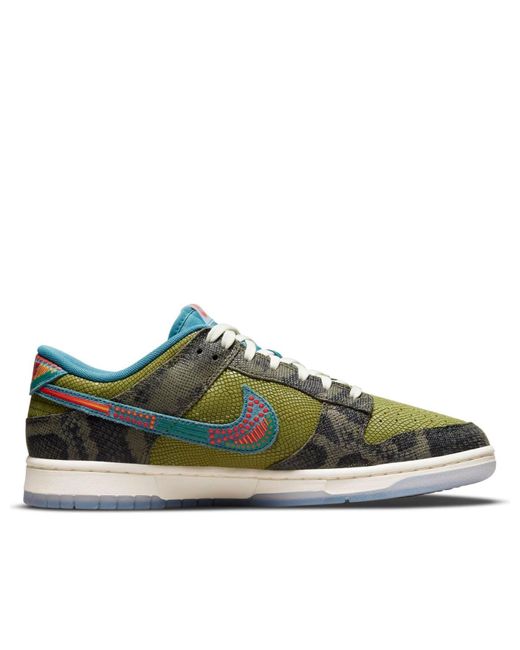 Nike Green Dunk Low 'Siempre Familia' for men