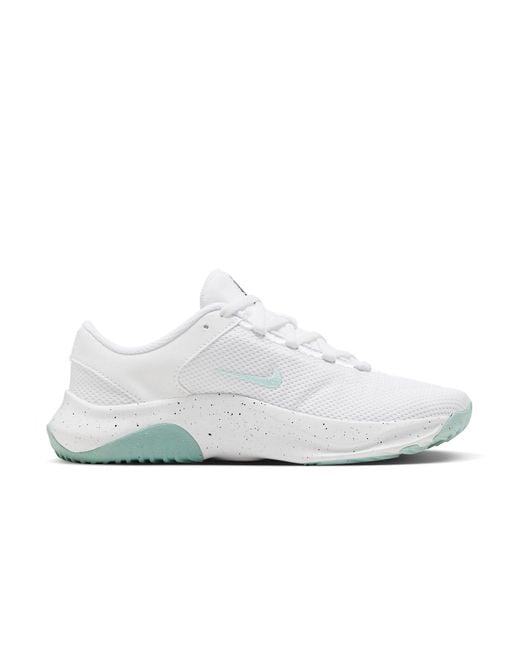 Nike White (Wmns) Legend Essential 3