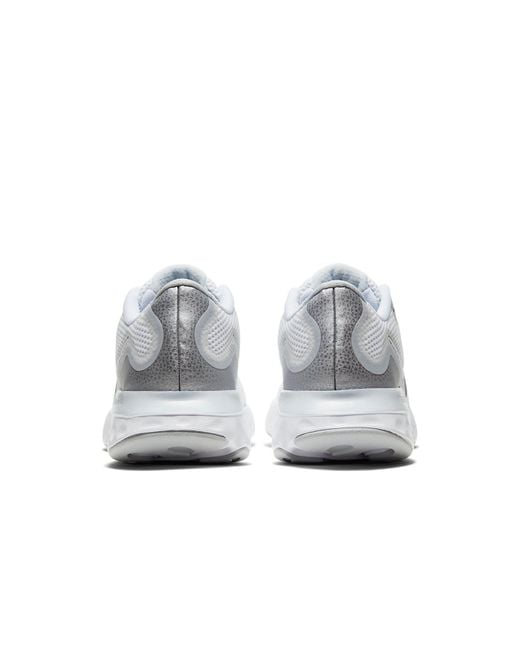 Nike White (Wmns) Renew Run Metallic'
