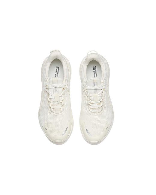 Anta White (Wmns) Running Life Series Sneakers 'Ivory'