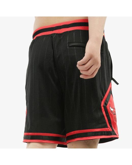 Nike Bulls Courtside Statement Edition Chicago Bulls Basketball Shorts Blackred for men